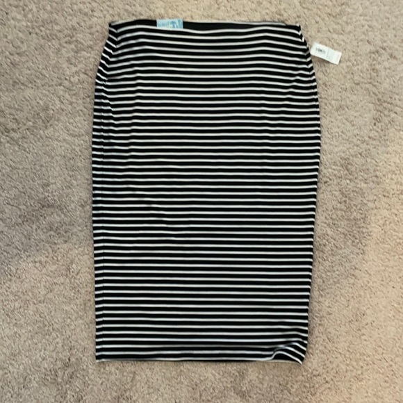Old Navy Dresses & Skirts - Pencil Skirt